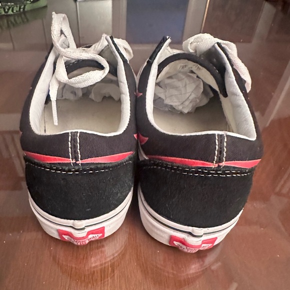 Flamed Vans, Men’s size-6 Women’s size-7.5, preowned, amazing condition! - Picture 5 of 12